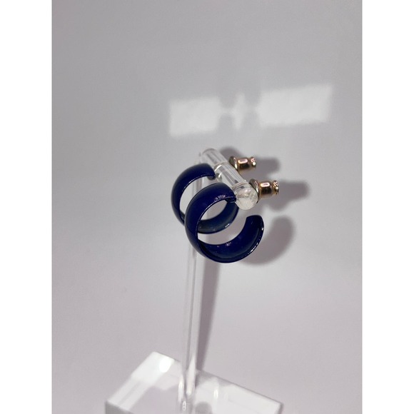 Vintage Royal Blue Enamel Hoop 5/8 Inch Earrings! - Picture 4 of 9